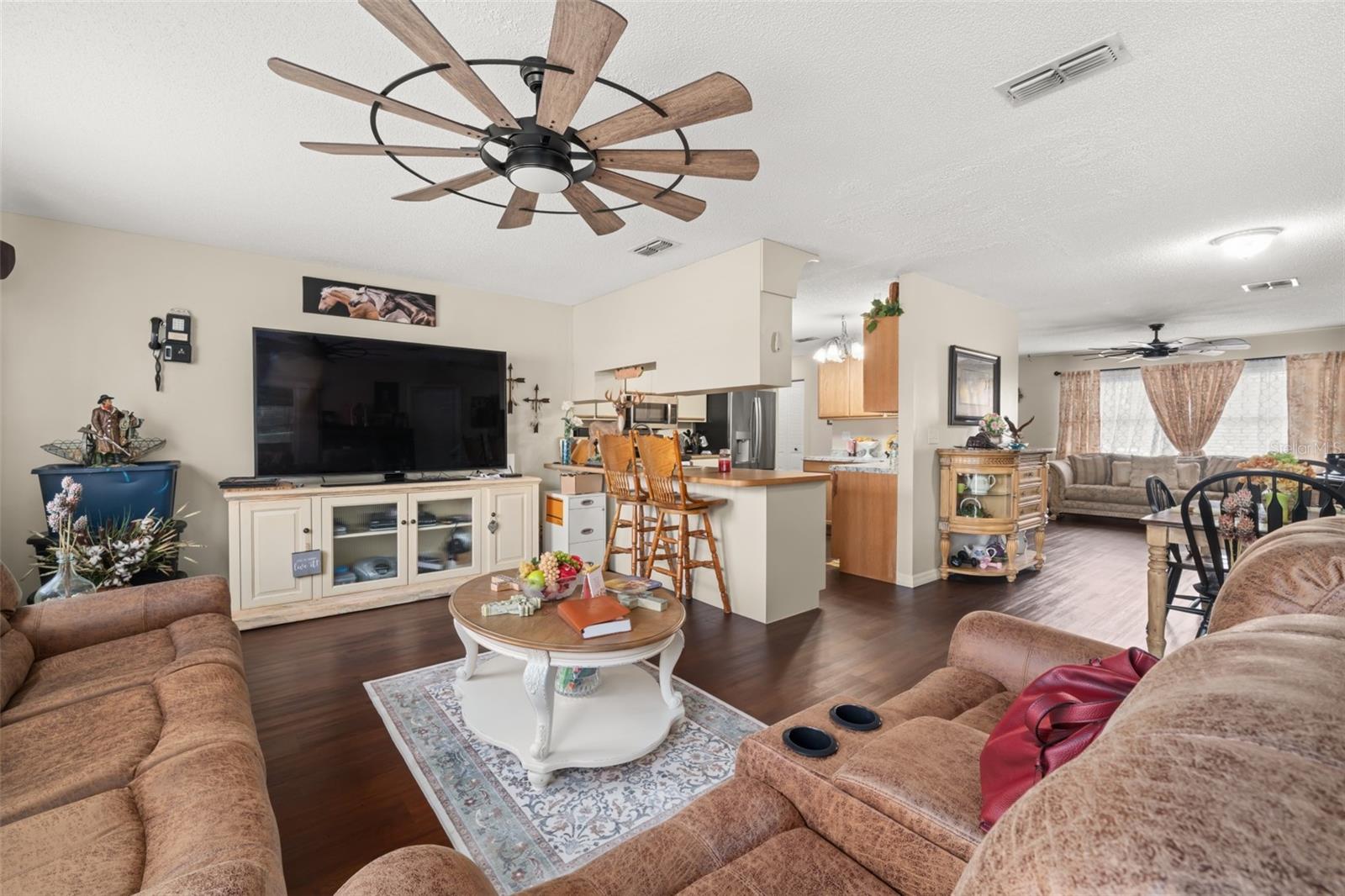 Image 10 of 31 For 443 Foxdale Road