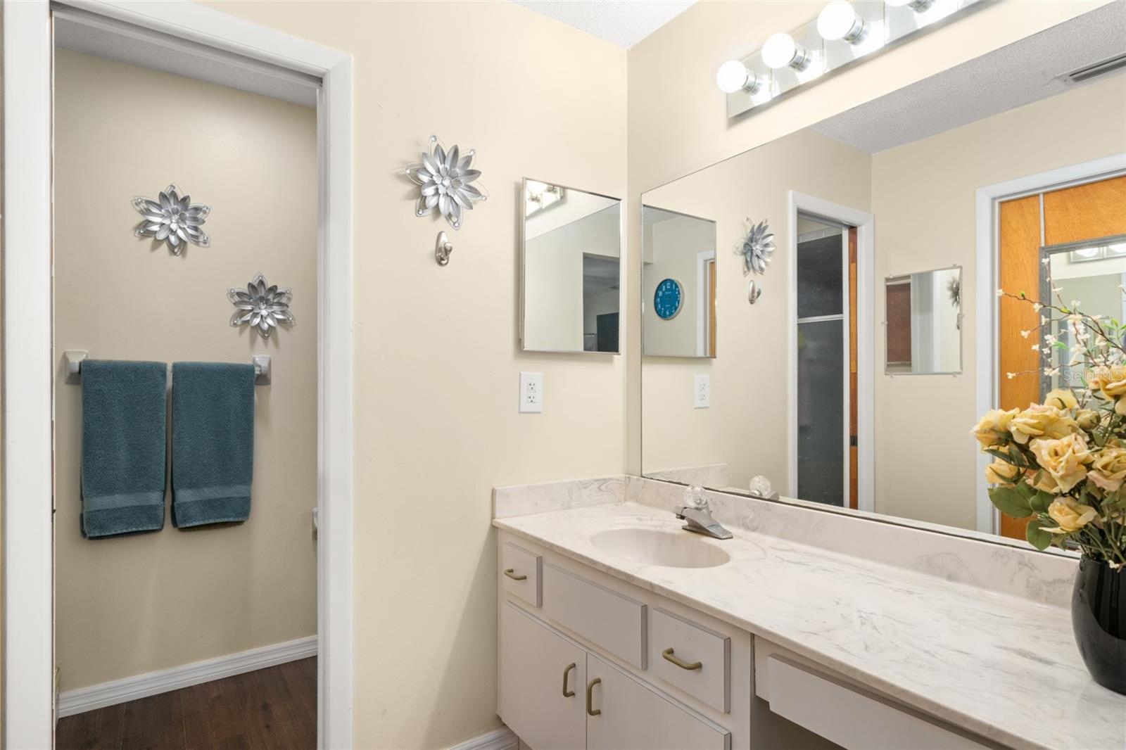 Image 17 of 31 For 443 Foxdale Road