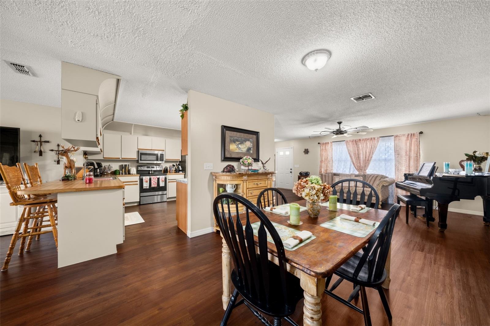 Image 5 of 31 For 443 Foxdale Road