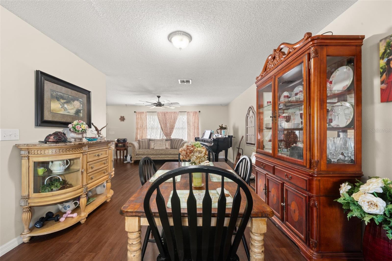 Image 6 of 31 For 443 Foxdale Road