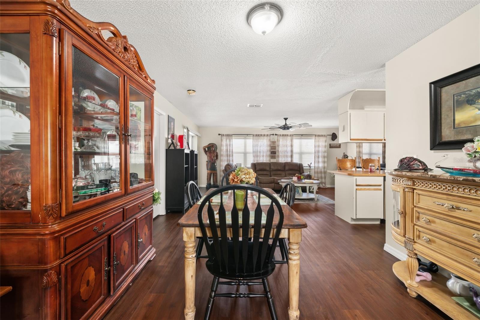 Image 7 of 31 For 443 Foxdale Road