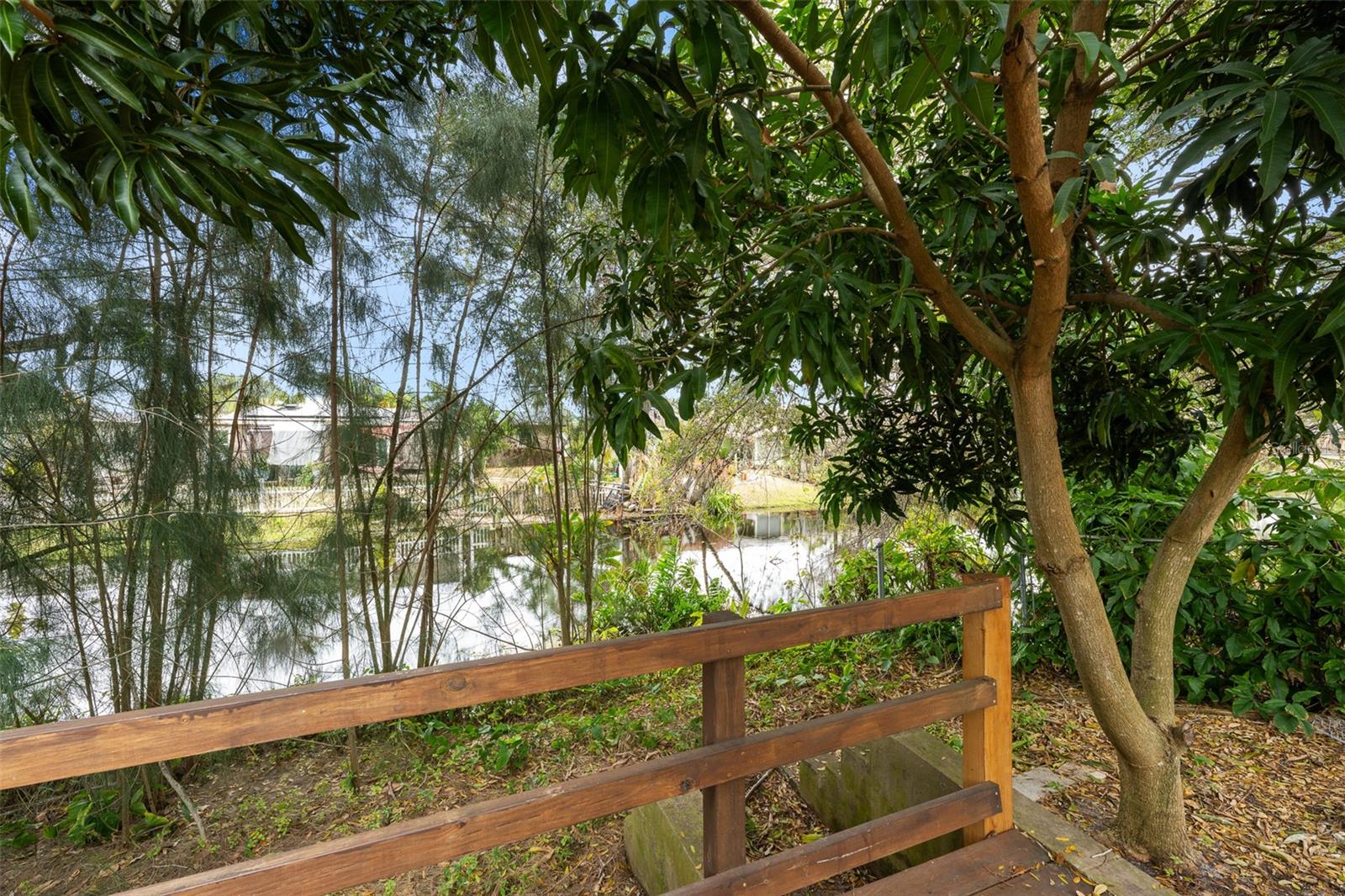 Image 23 of 27 For 1363 Essex Drive