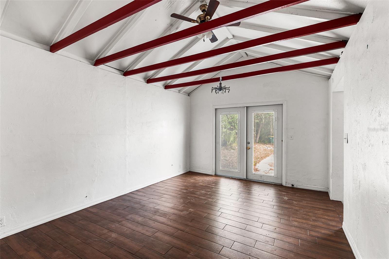 Image 32 of 37 For 122 Garfield Avenue