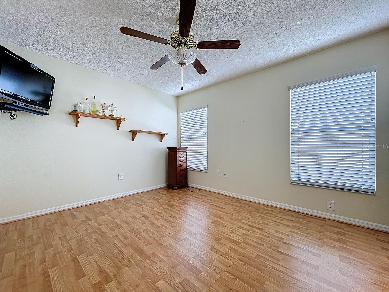 Image 22 of 44 For 1211 Franford Drive