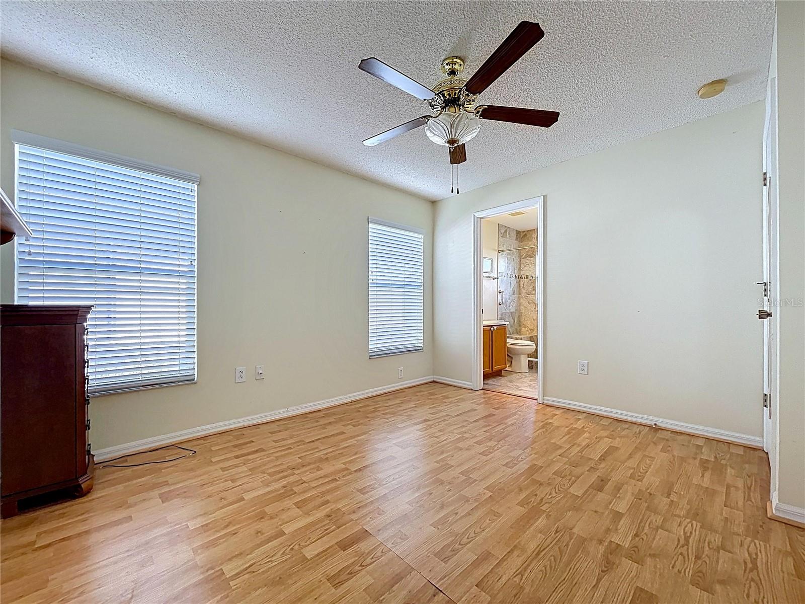 Image 23 of 44 For 1211 Franford Drive