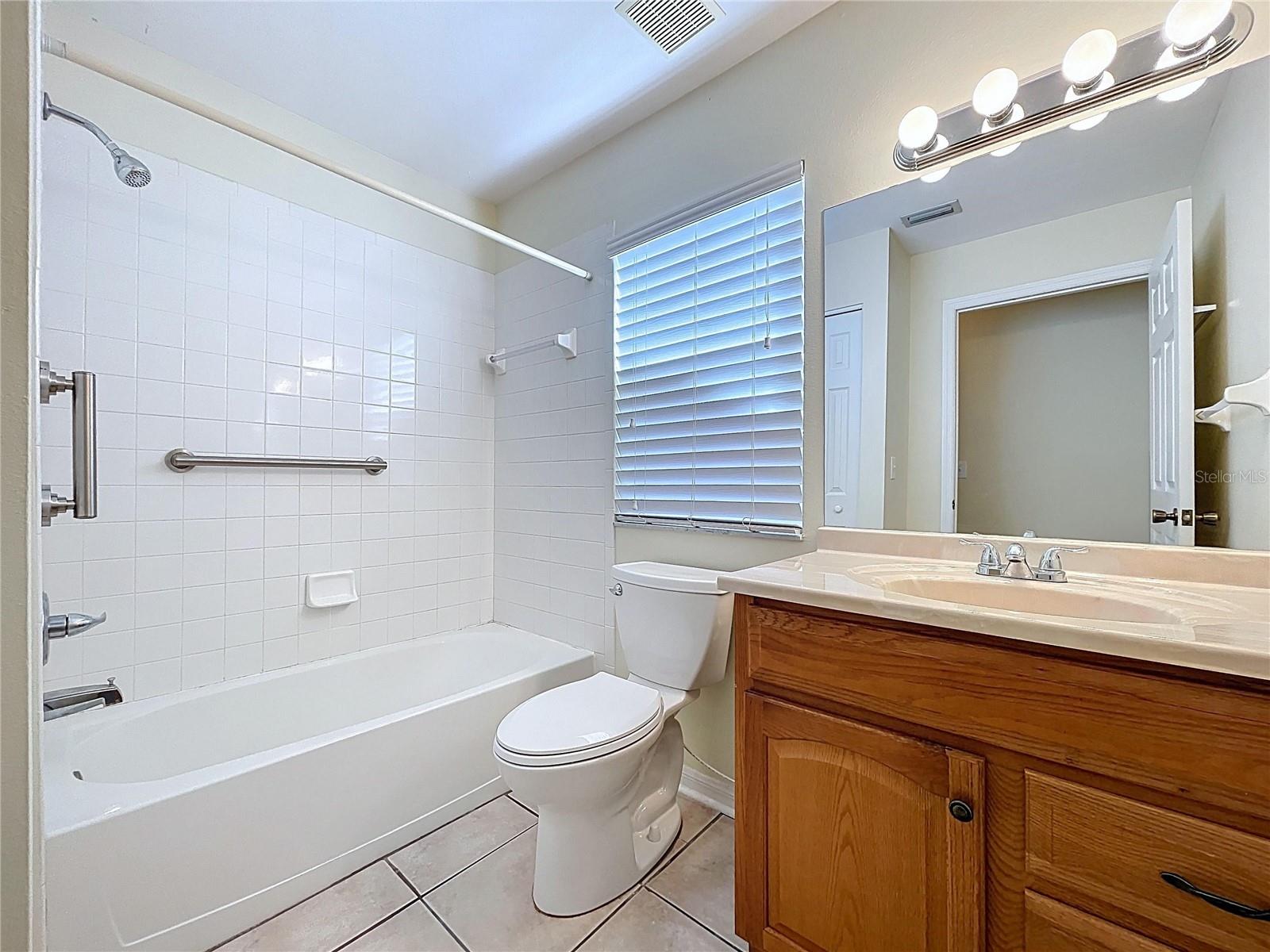 Image 27 of 44 For 1211 Franford Drive