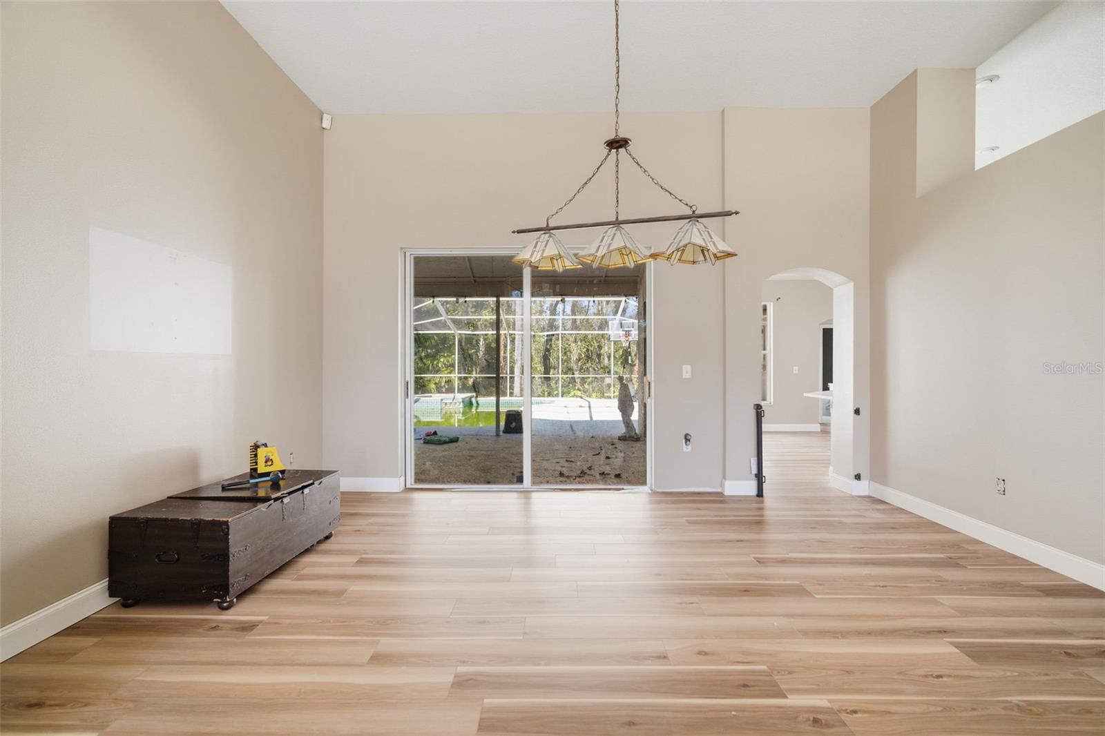 Image 11 of 61 For 28427 Openfield Loop