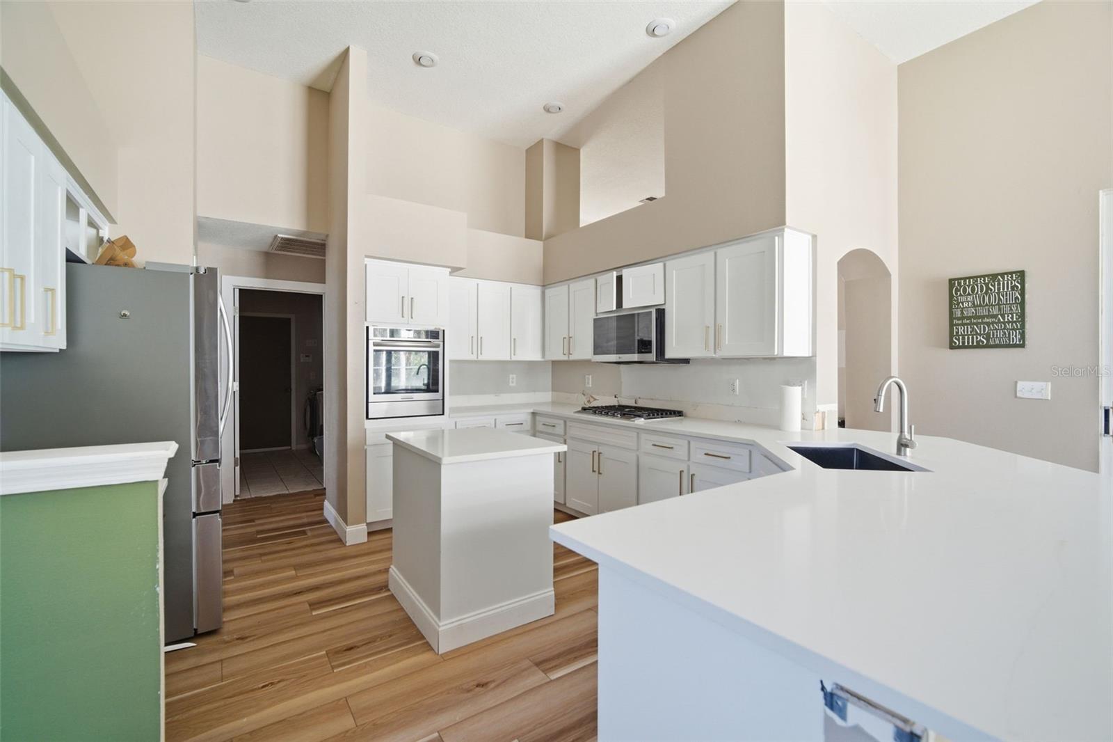 Image 15 of 61 For 28427 Openfield Loop