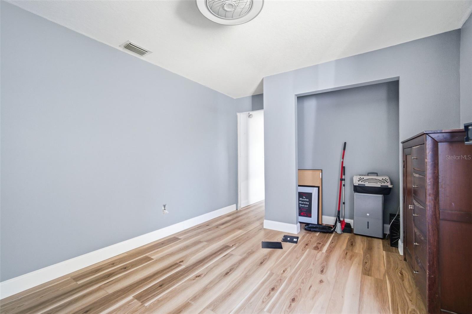 Image 35 of 61 For 28427 Openfield Loop