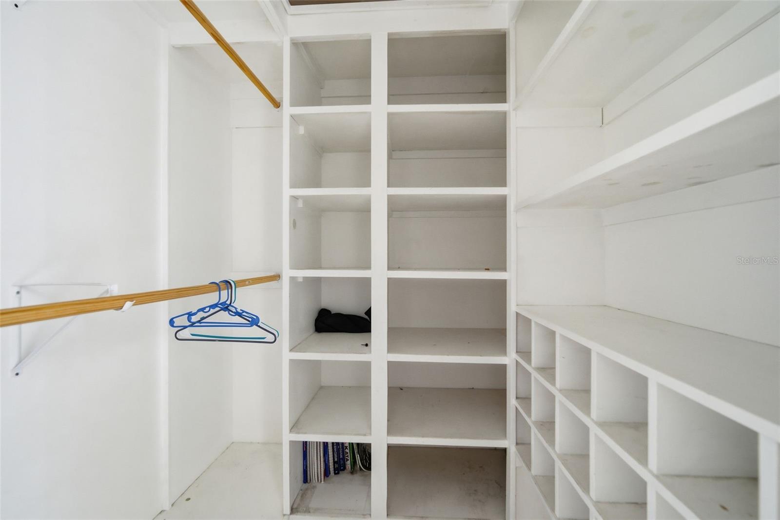 Image 43 of 61 For 28427 Openfield Loop