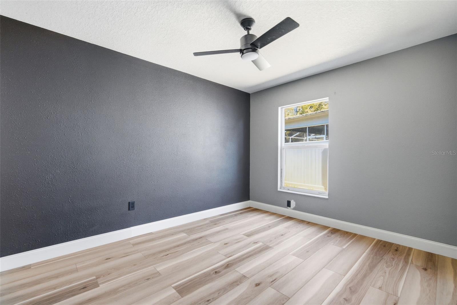 Image 45 of 61 For 28427 Openfield Loop