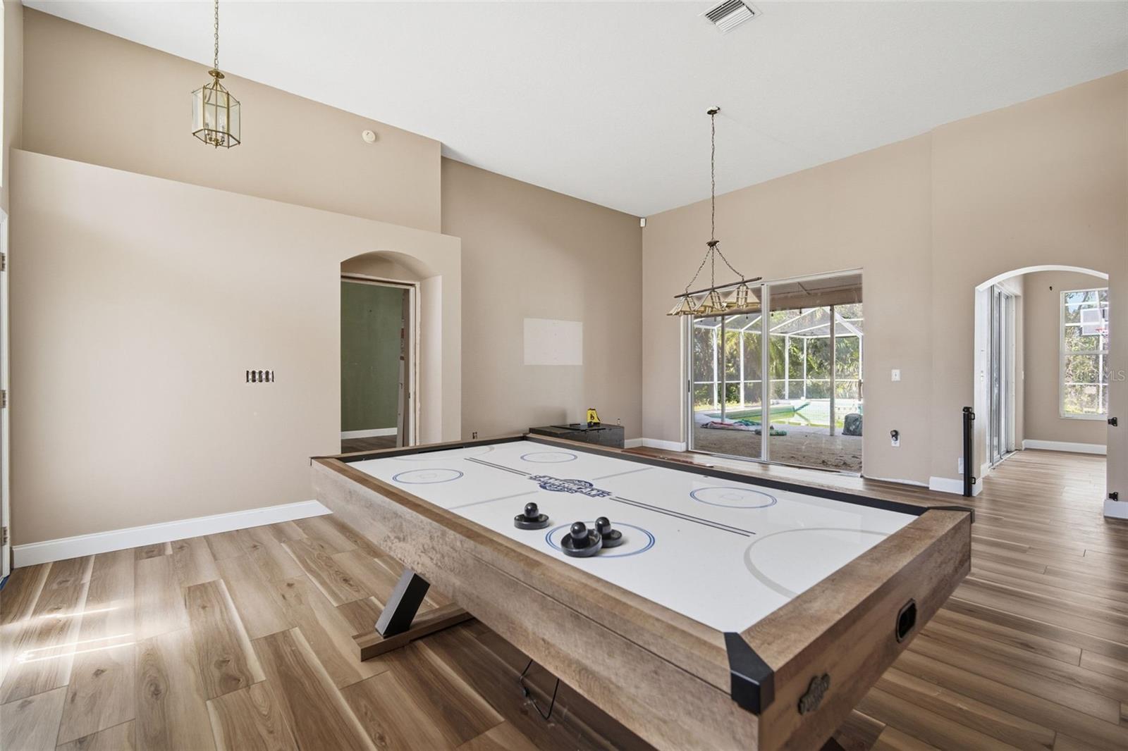 Image 5 of 61 For 28427 Openfield Loop