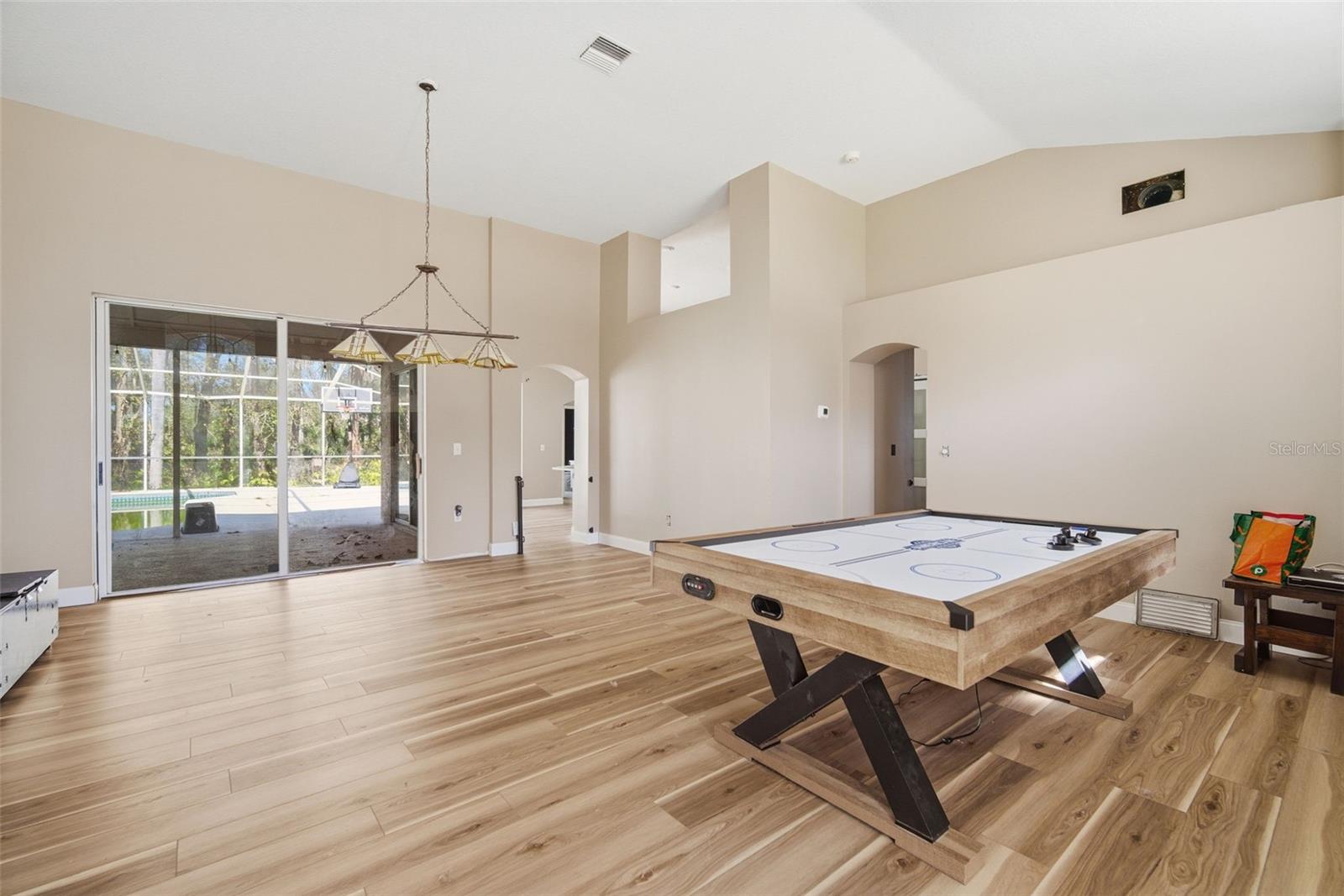 Image 6 of 61 For 28427 Openfield Loop