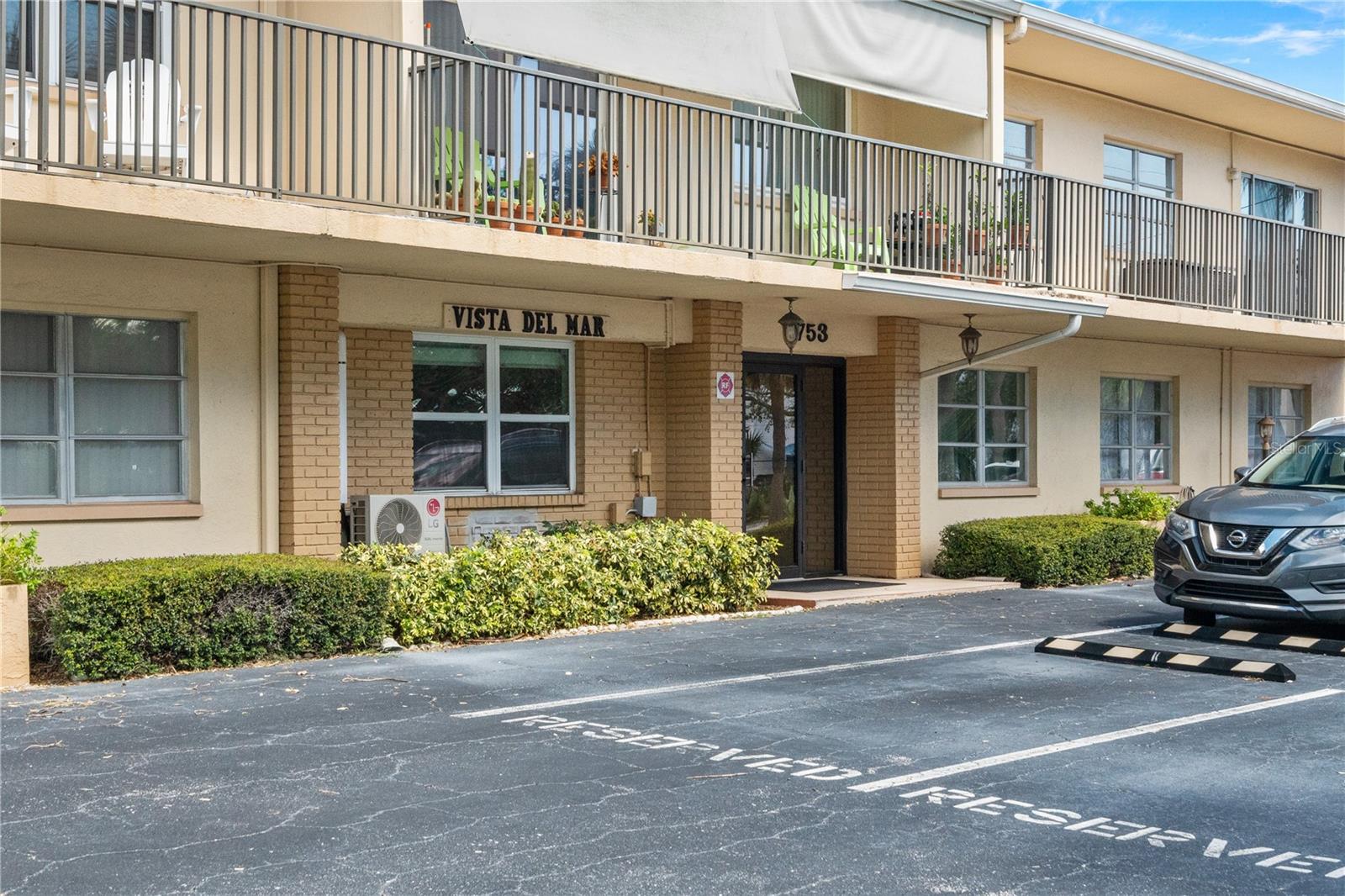 Details for 3753 46th Avenue S 6, ST PETERSBURG, FL 33711