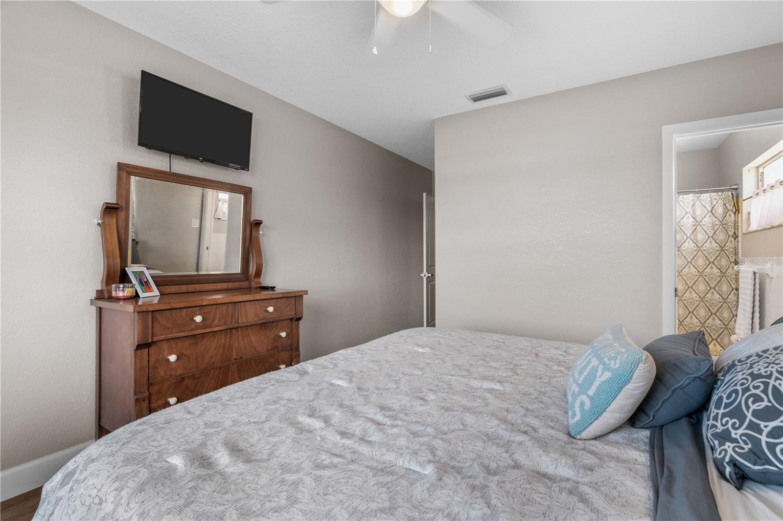 Image 10 of 20 For 3753 46th Avenue S 6