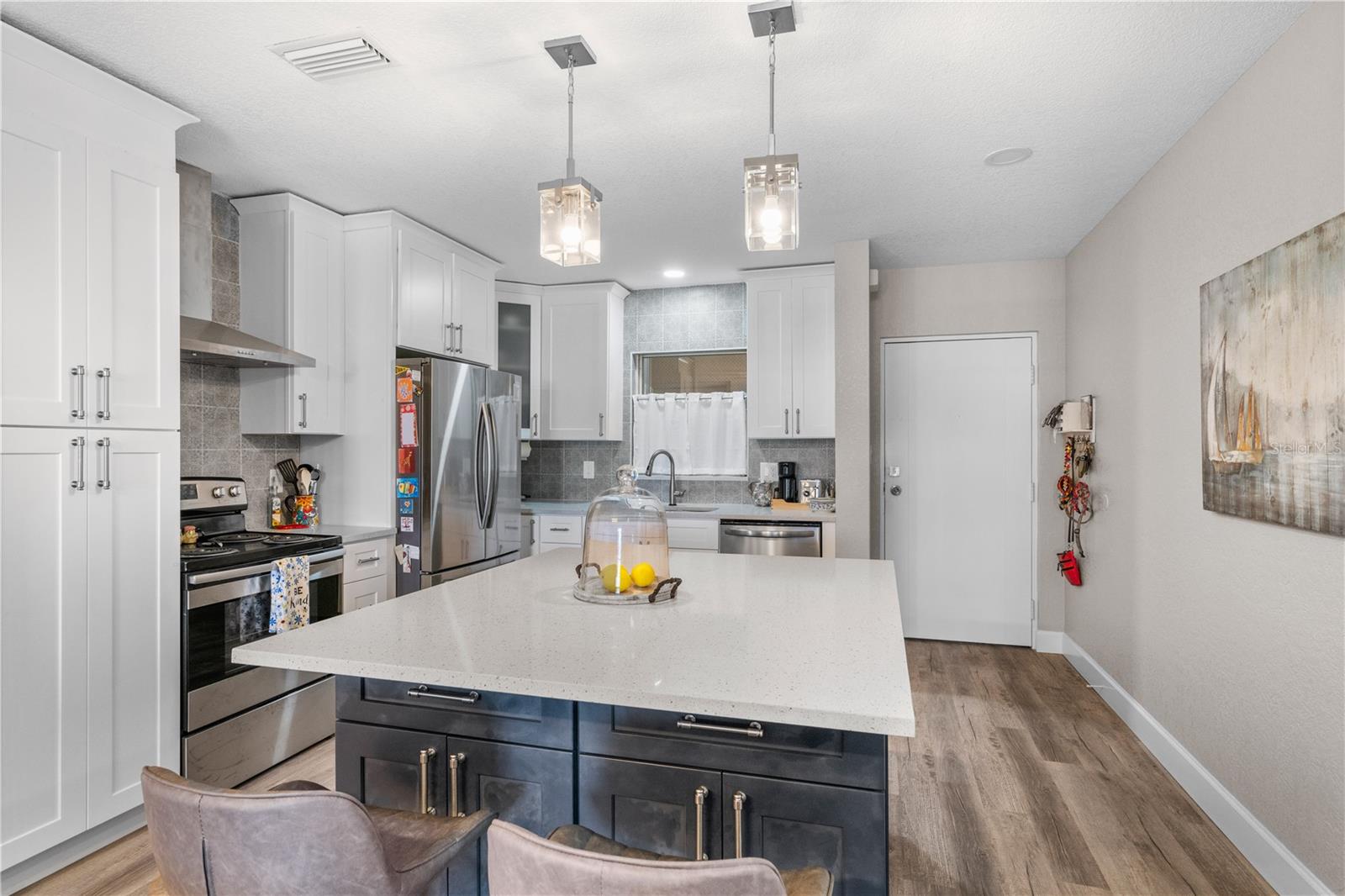 Image 8 of 20 For 3753 46th Avenue S 6