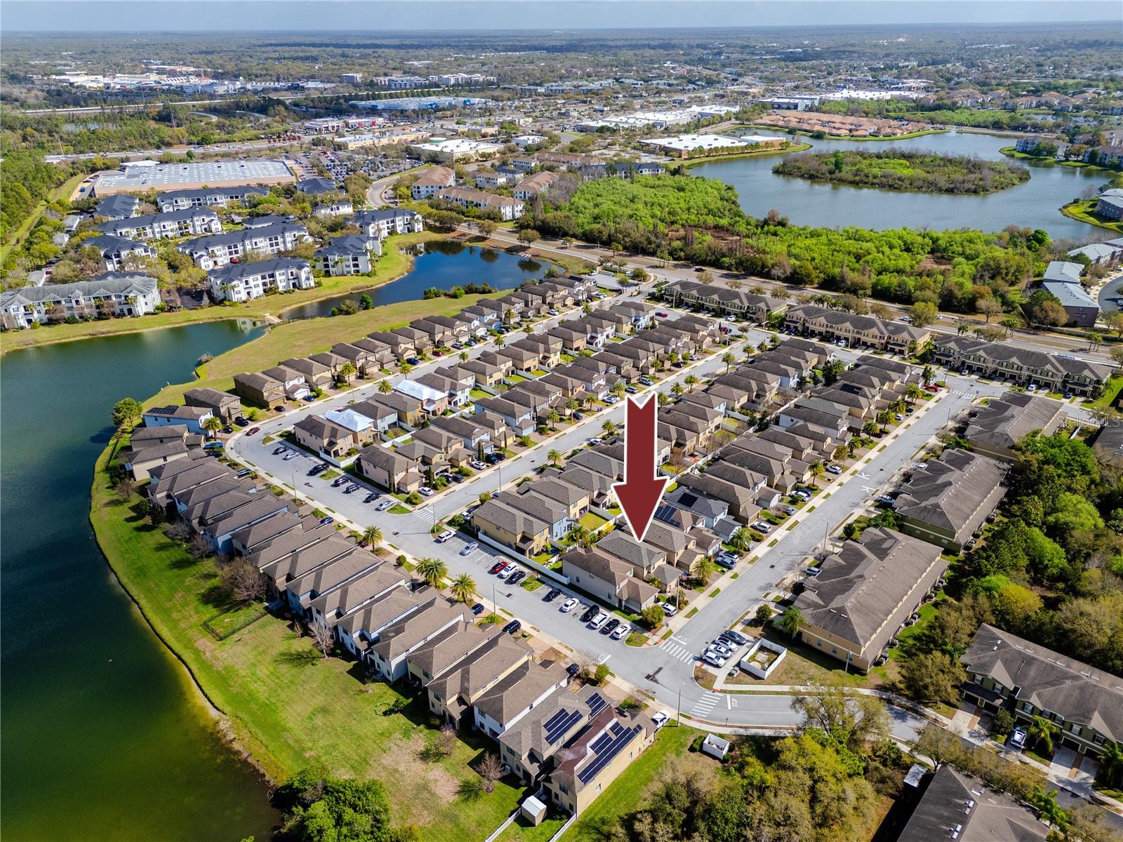 Listing photo id 1 for 2753 Hampton Green Lane