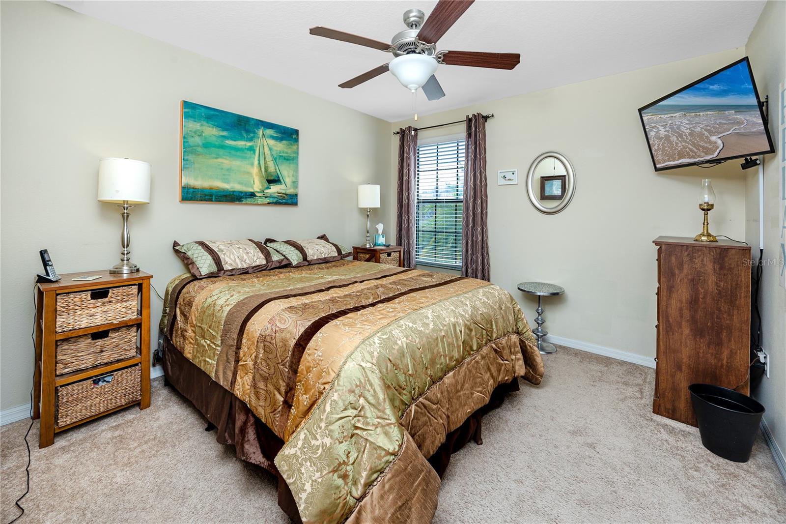 Listing photo id 28 for 2753 Hampton Green Lane