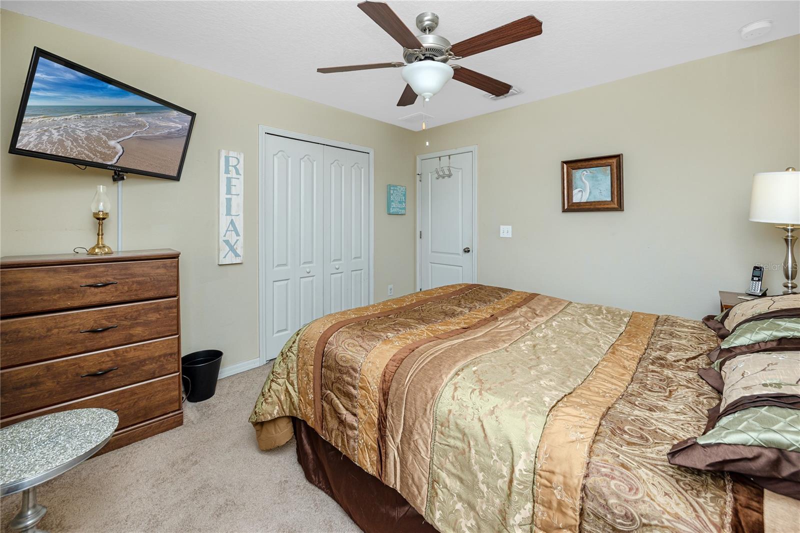 Listing photo id 29 for 2753 Hampton Green Lane