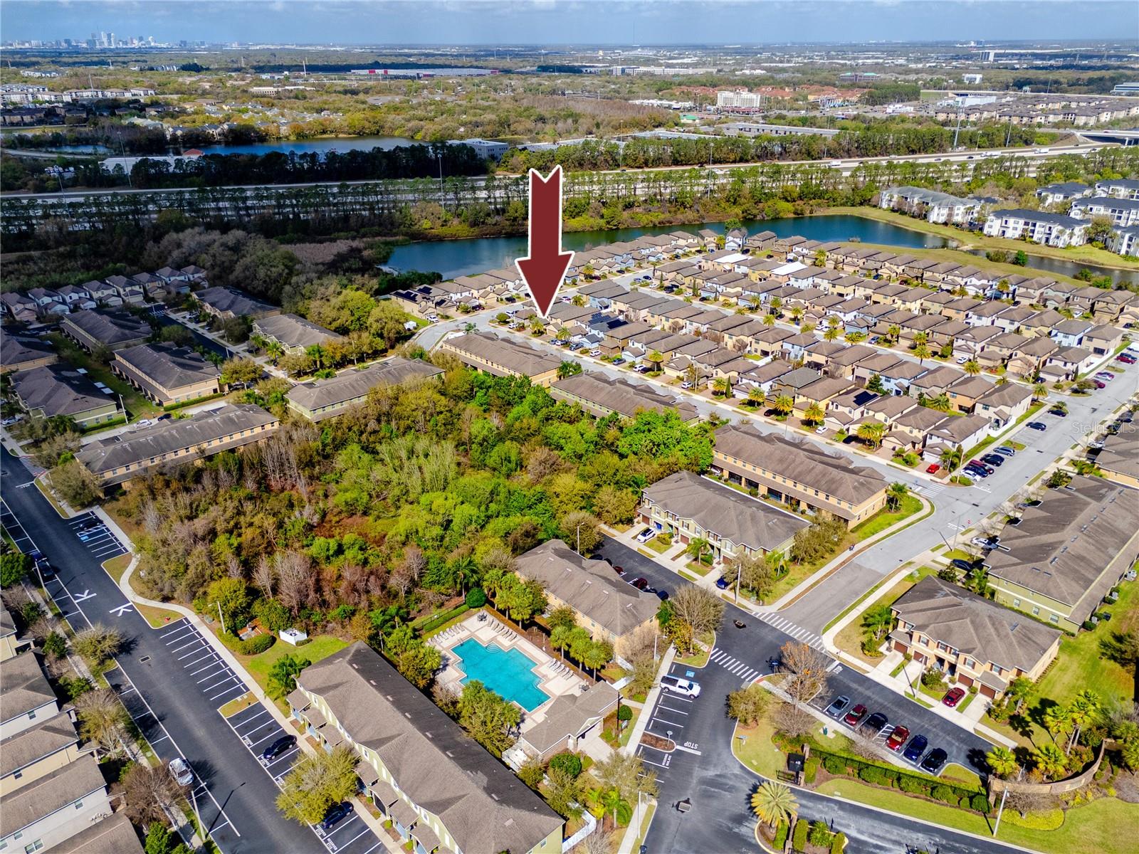 Listing photo id 46 for 2753 Hampton Green Lane