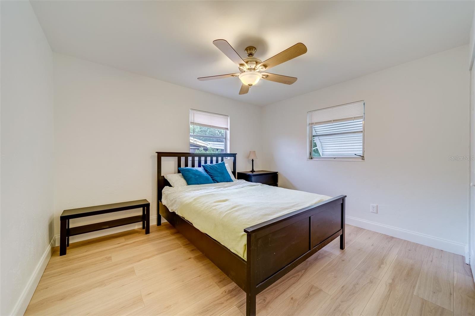 Image 24 of 45 For 11424 79th Avenue