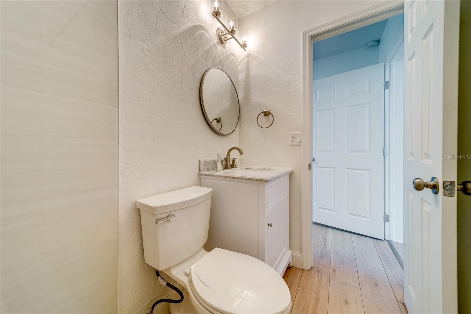 Image 28 of 45 For 11424 79th Avenue