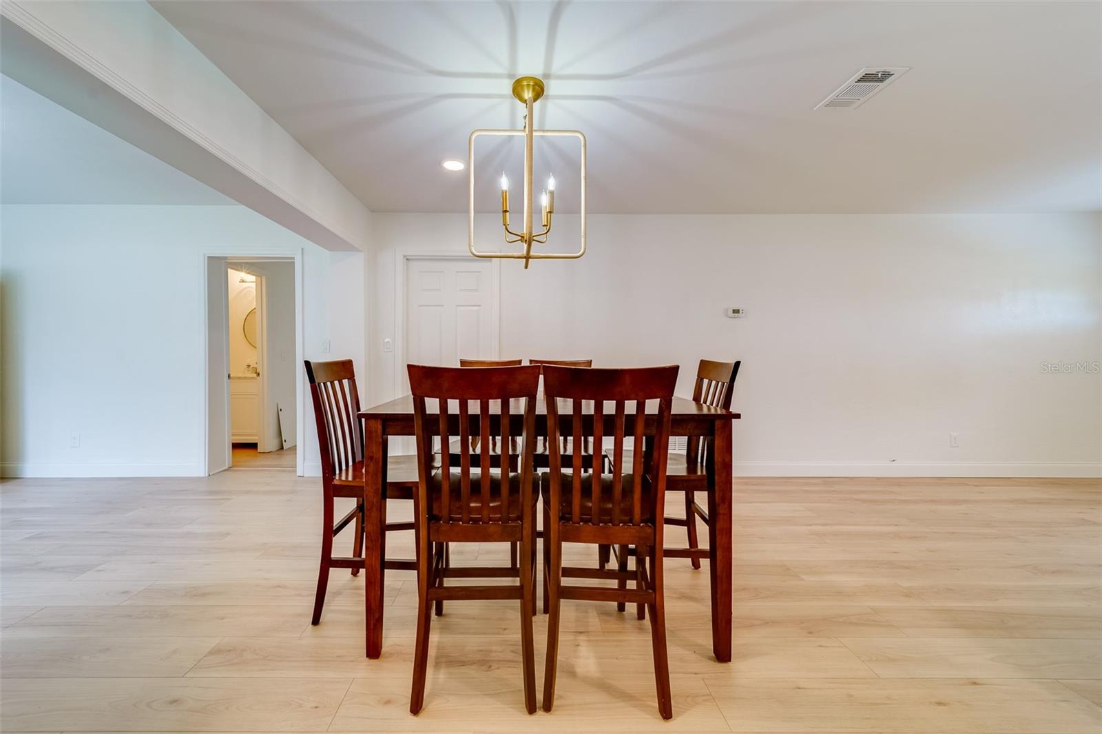 Image 9 of 45 For 11424 79th Avenue