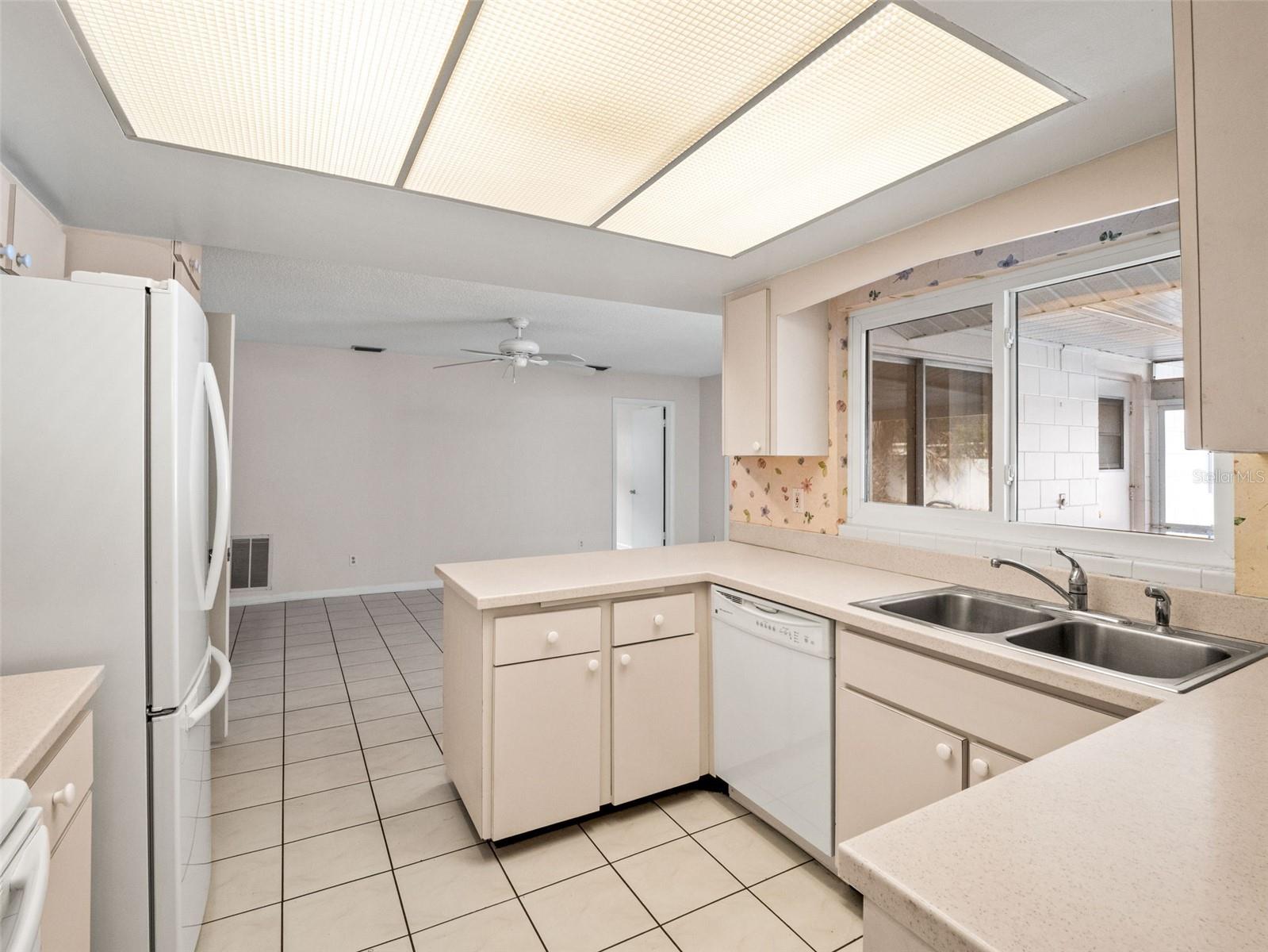 Image 10 of 25 For 275 Ranger Boulevard