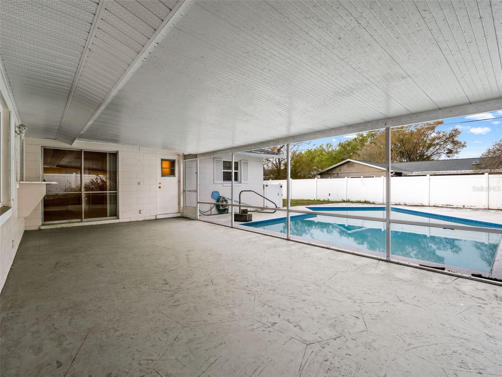 Image 22 of 25 For 275 Ranger Boulevard