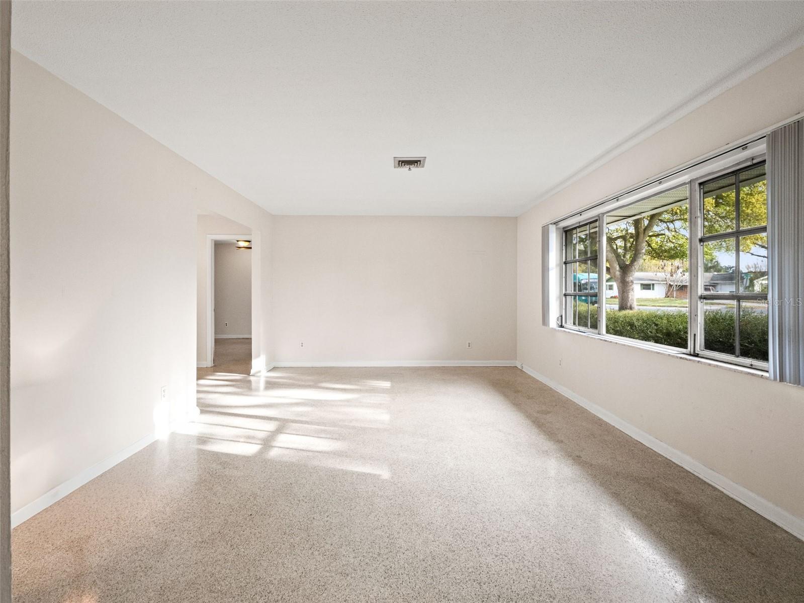 Image 7 of 25 For 275 Ranger Boulevard