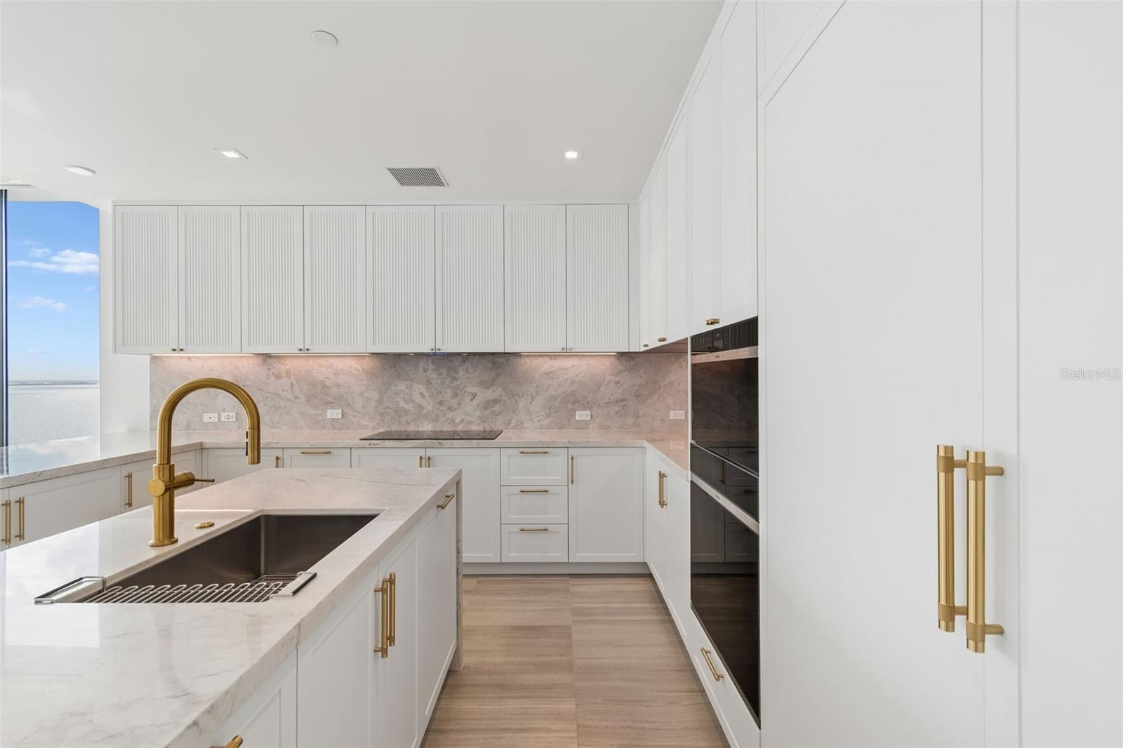 Image 13 of 50 For 3101 Bayshore Boulevard 2104