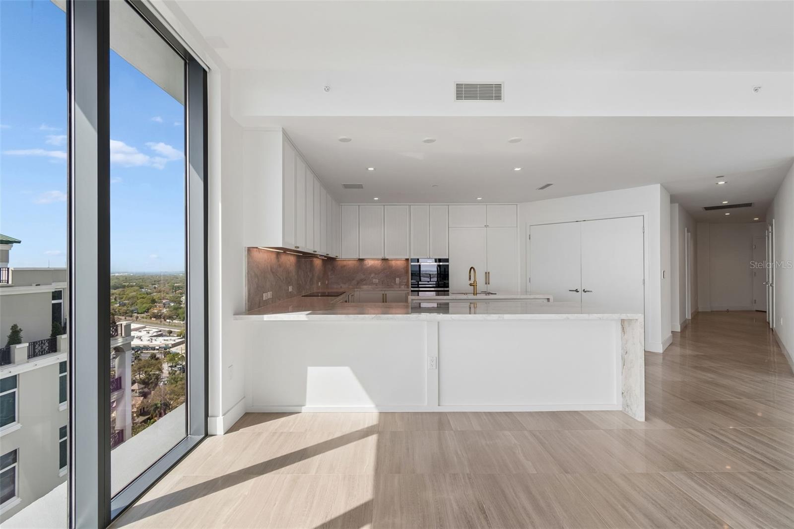 Image 17 of 50 For 3101 Bayshore Boulevard 2104