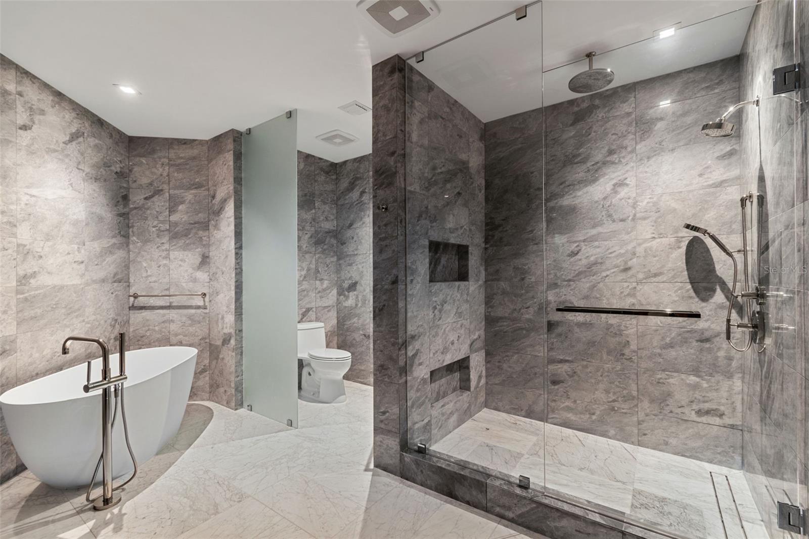 Image 24 of 50 For 3101 Bayshore Boulevard 2104