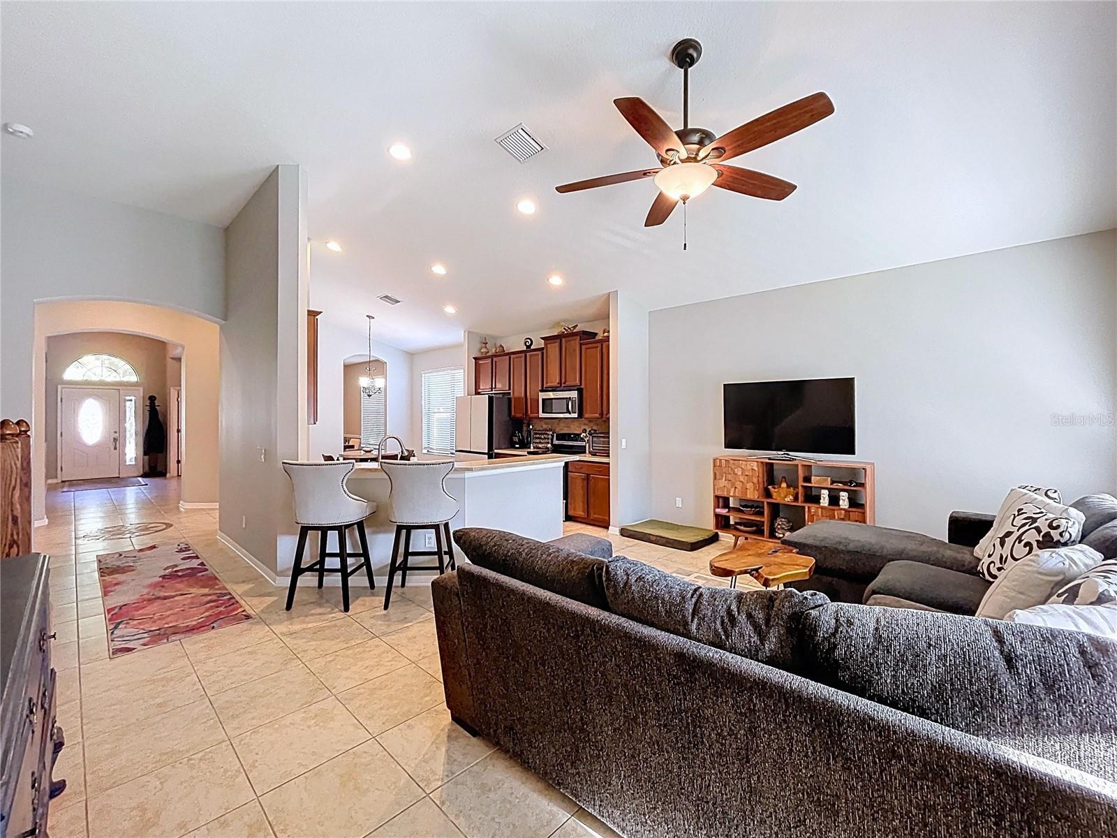 Image 8 of 26 For 8501 White Poplar Drive