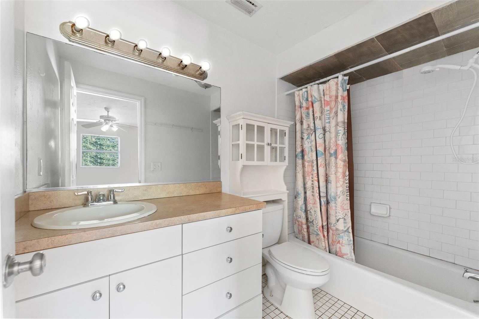 Image 17 of 30 For 2418 Links Avenue