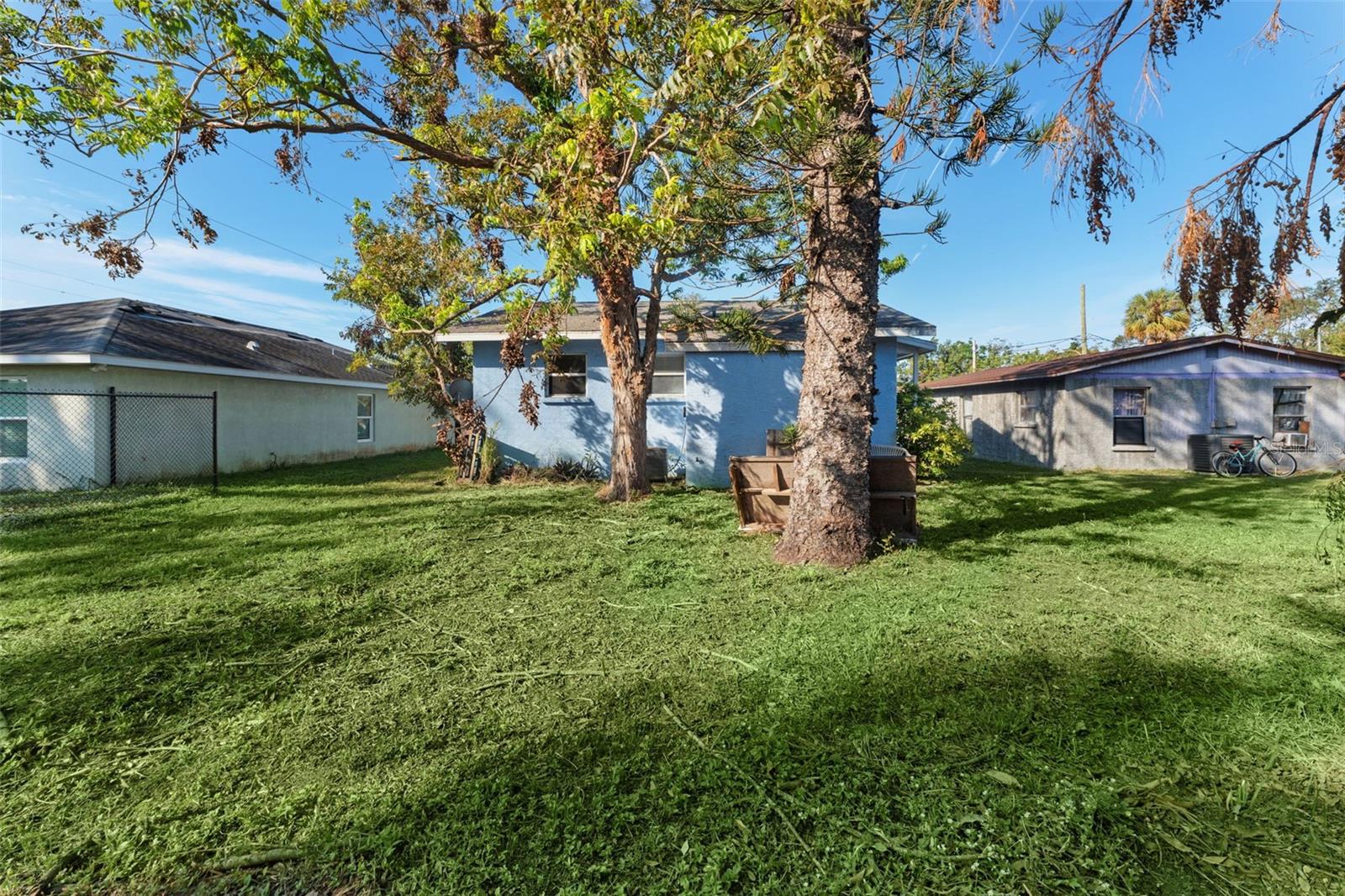 Image 23 of 30 For 2418 Links Avenue