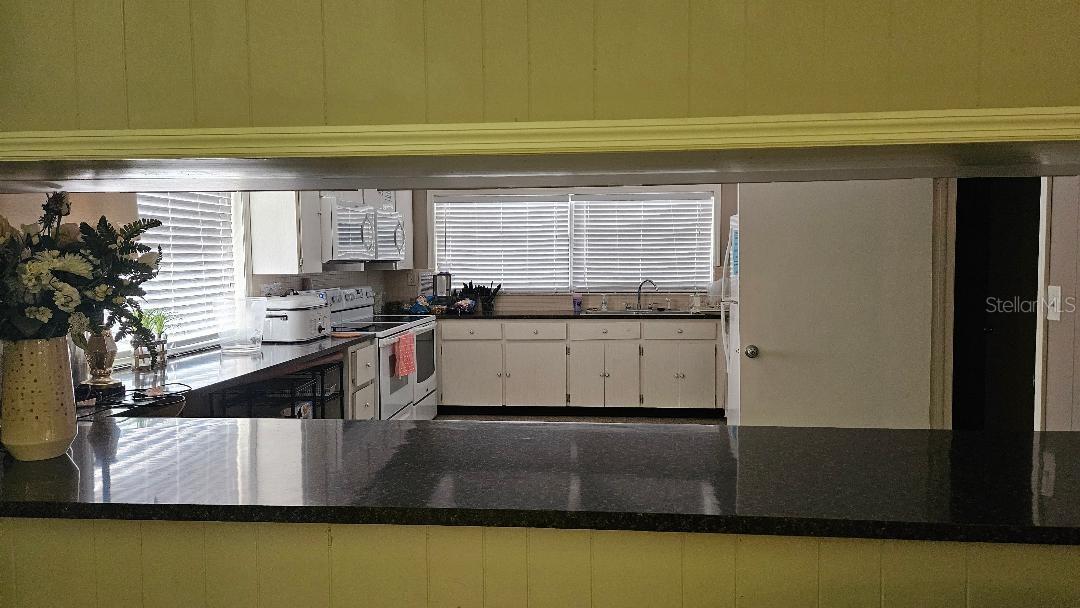 Image 27 of 35 For 4600 98th Way N 210