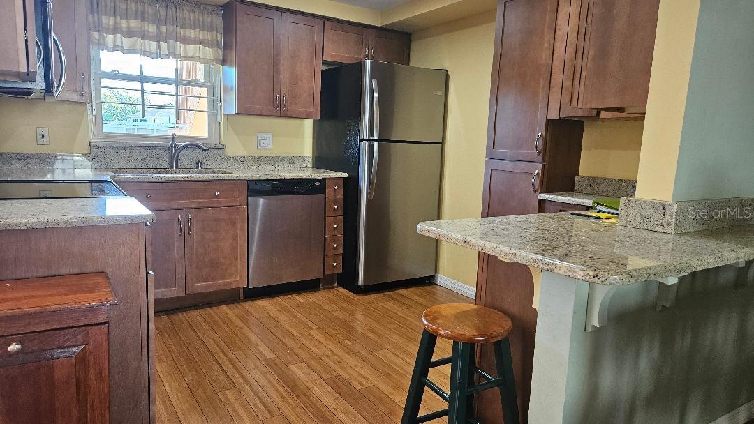 Image 4 of 35 For 4600 98th Way N 210