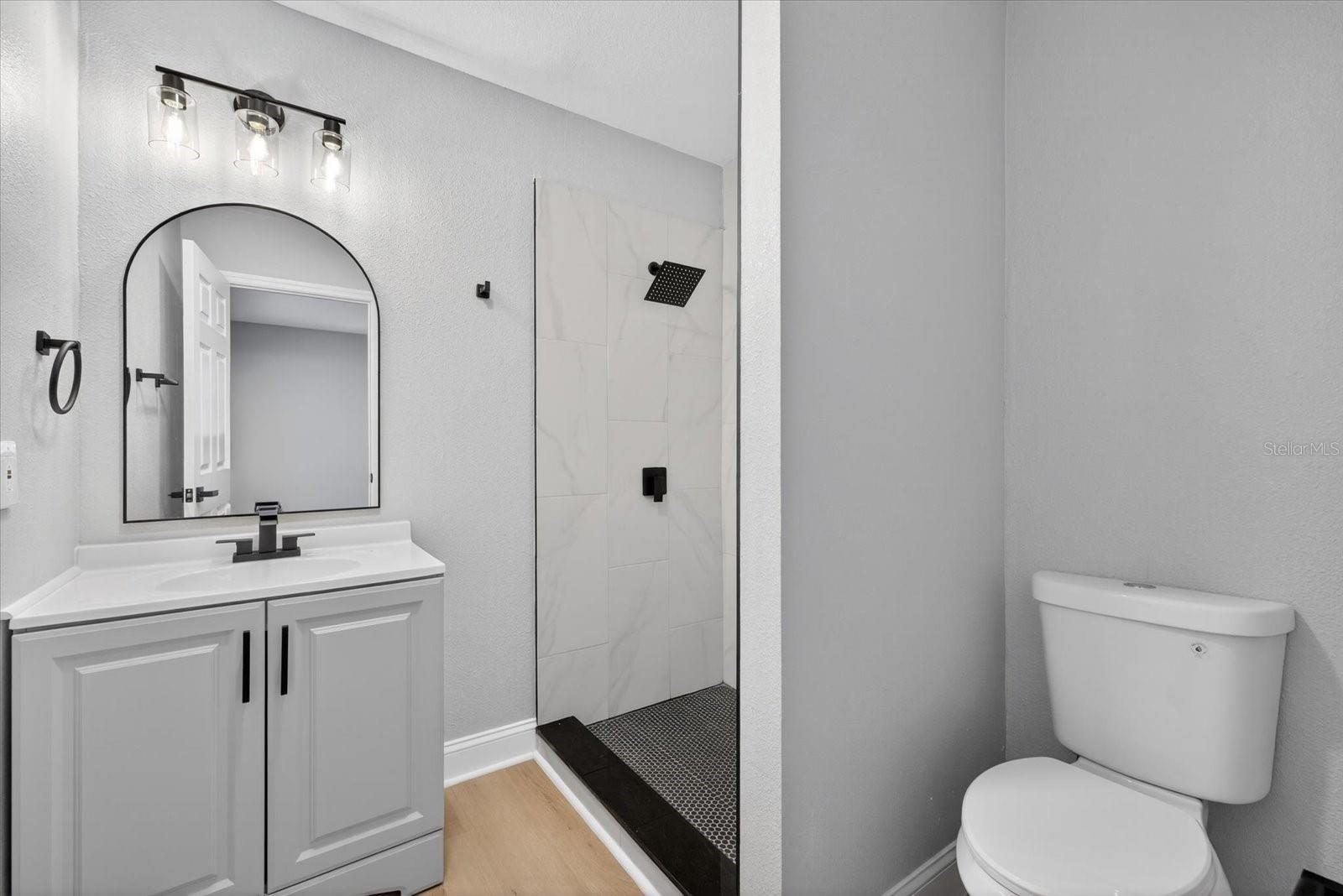 Image 12 of 18 For 10602 Rivercrest Drive