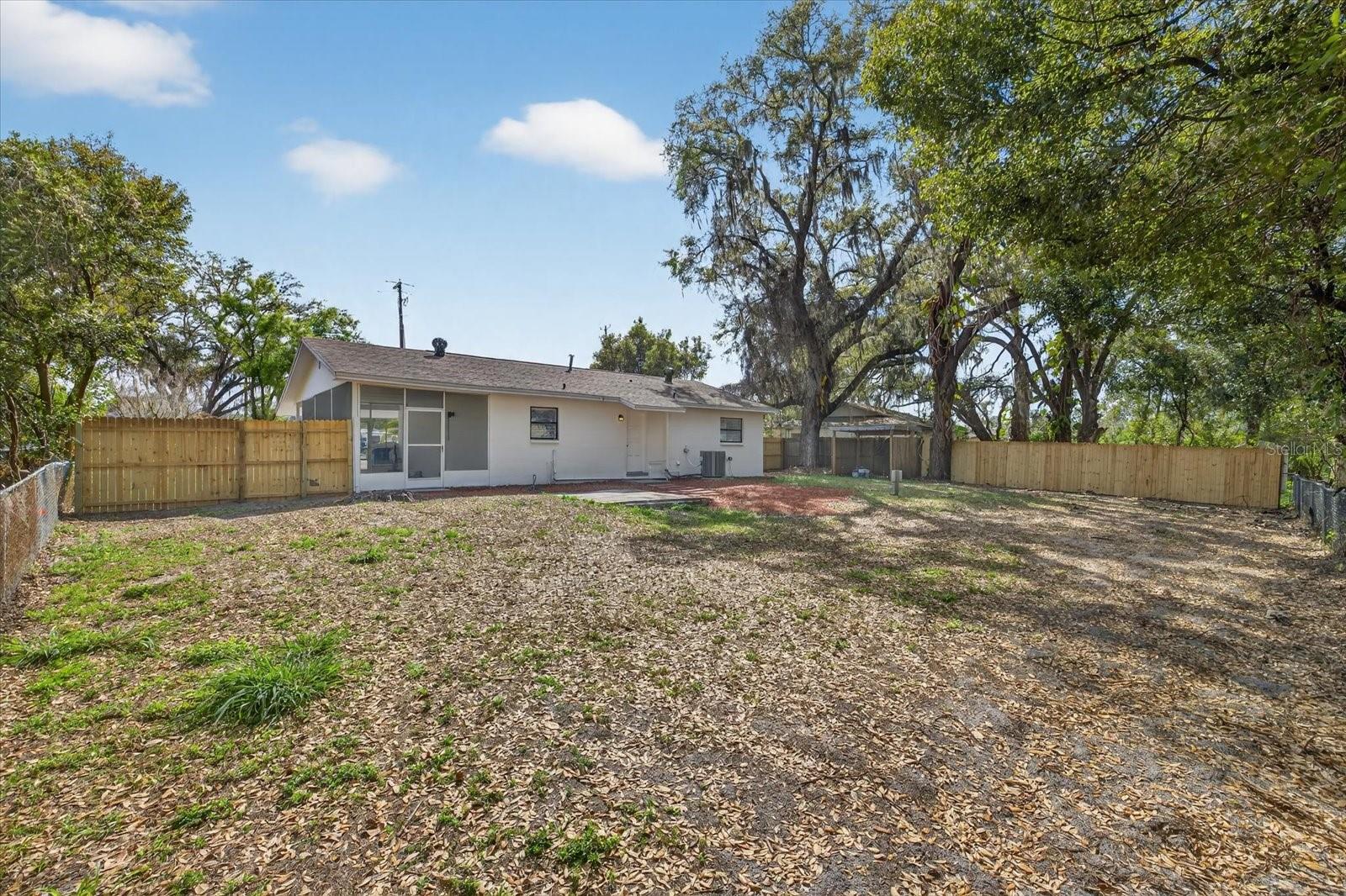 Image 16 of 18 For 10602 Rivercrest Drive