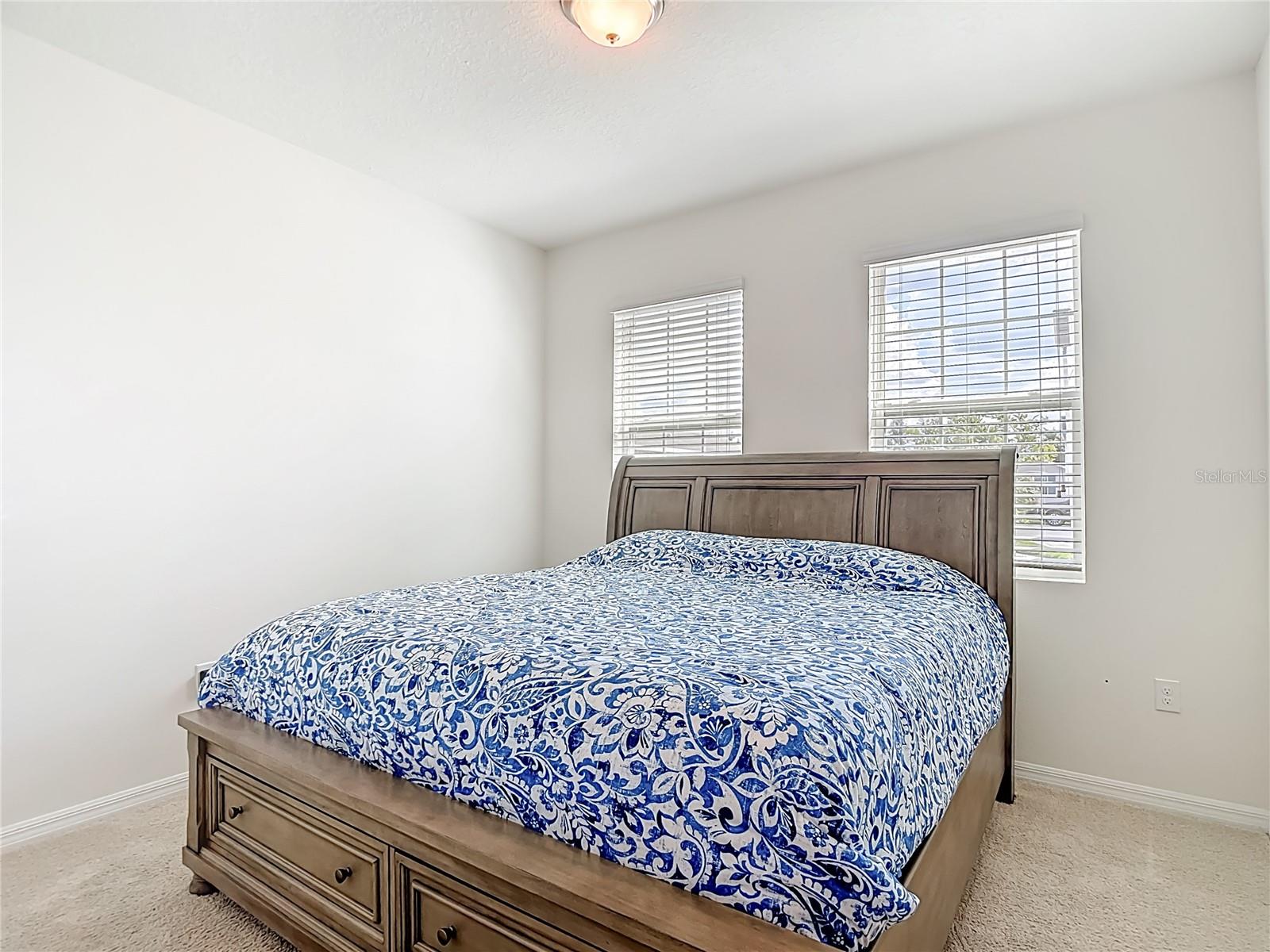 Image 31 of 80 For 31385 Tansy Bend