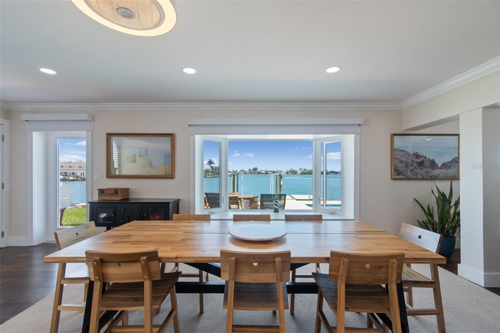 Listing photo id 19 for 478 Harbor Drive N