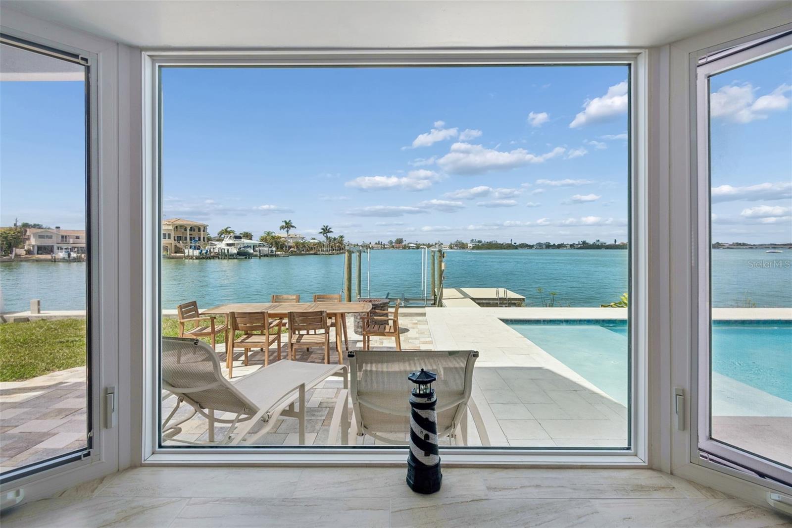 Listing photo id 20 for 478 Harbor Drive N