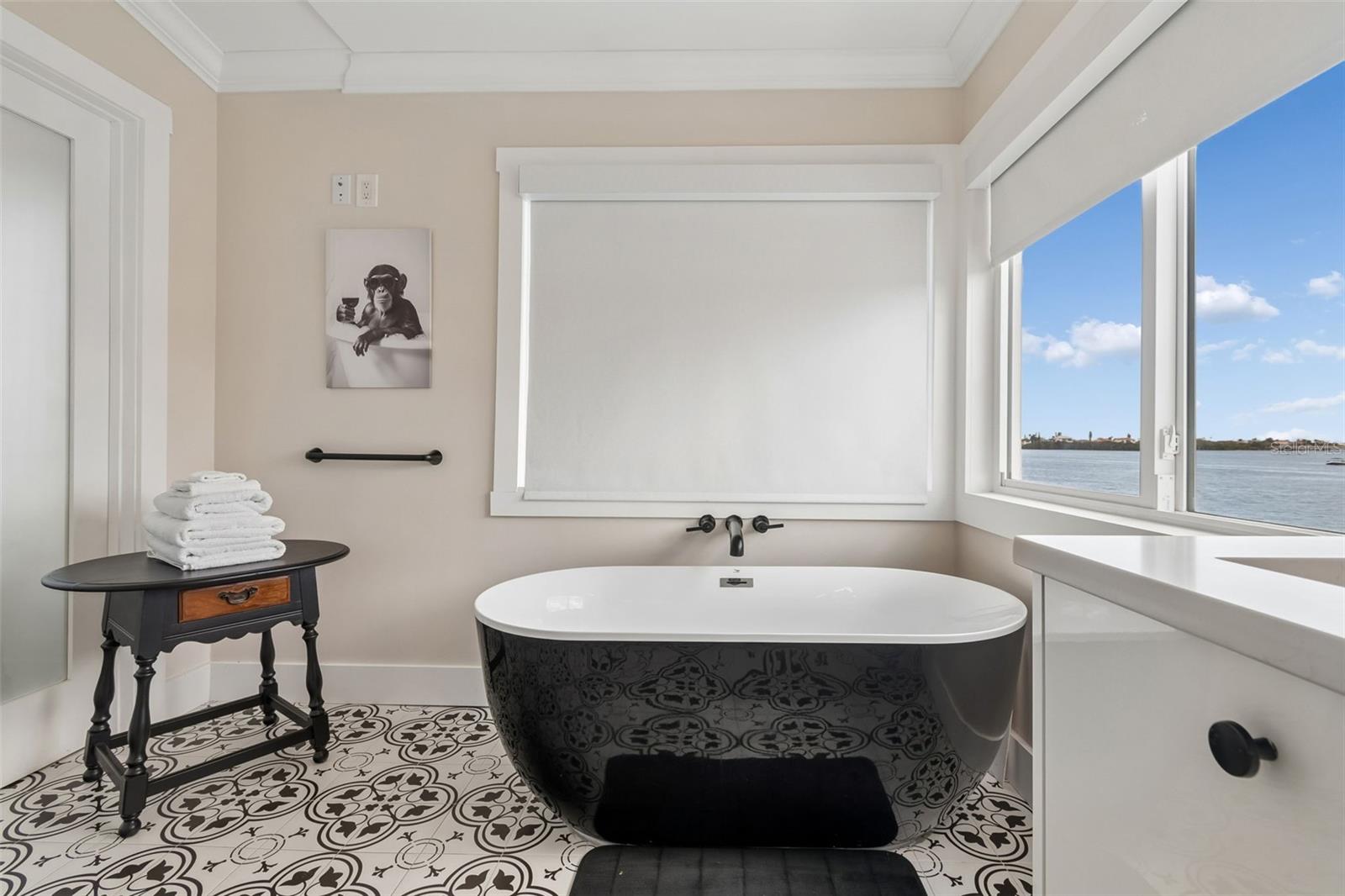 Listing photo id 30 for 478 Harbor Drive N