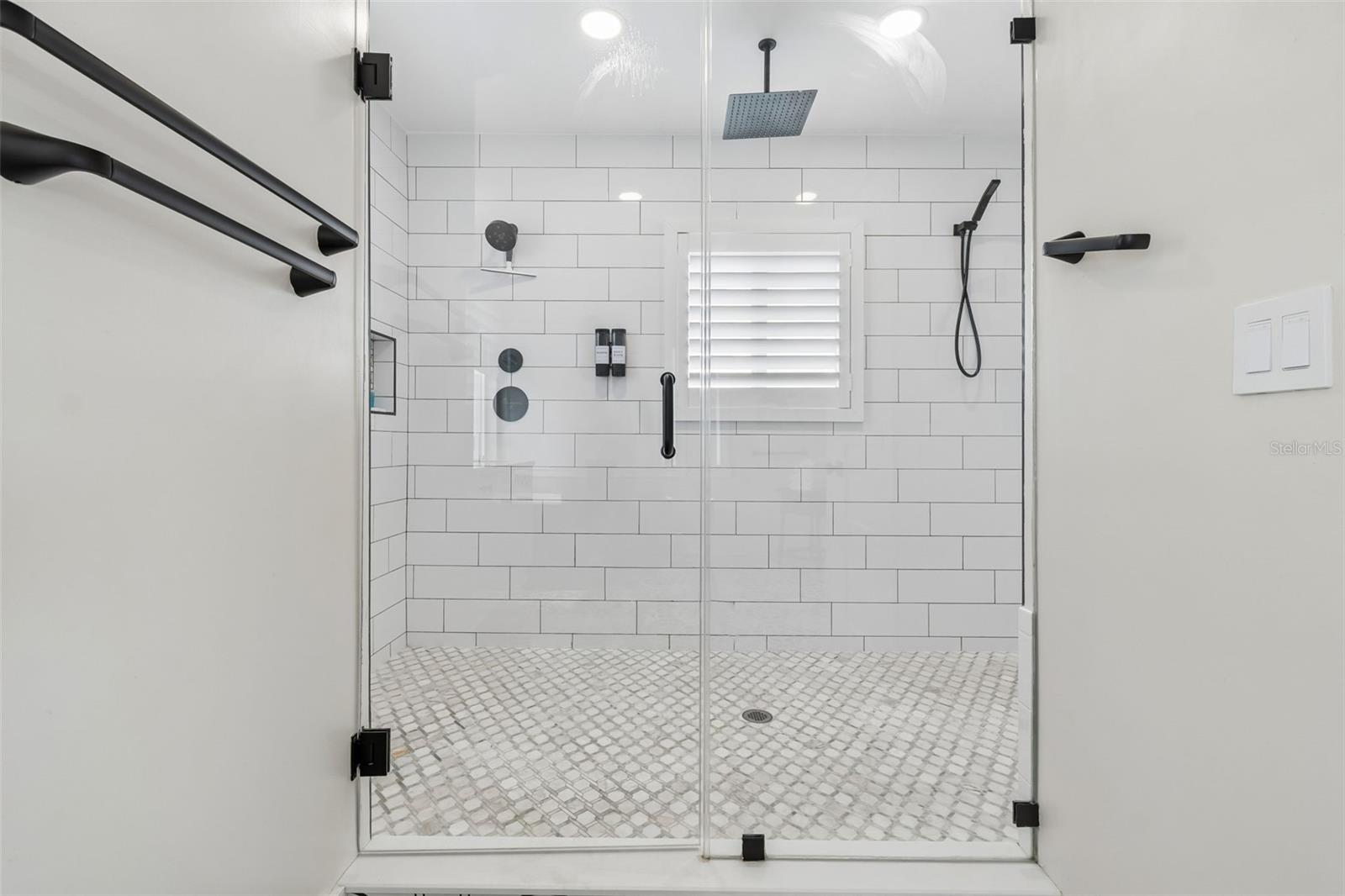 Listing photo id 32 for 478 Harbor Drive N