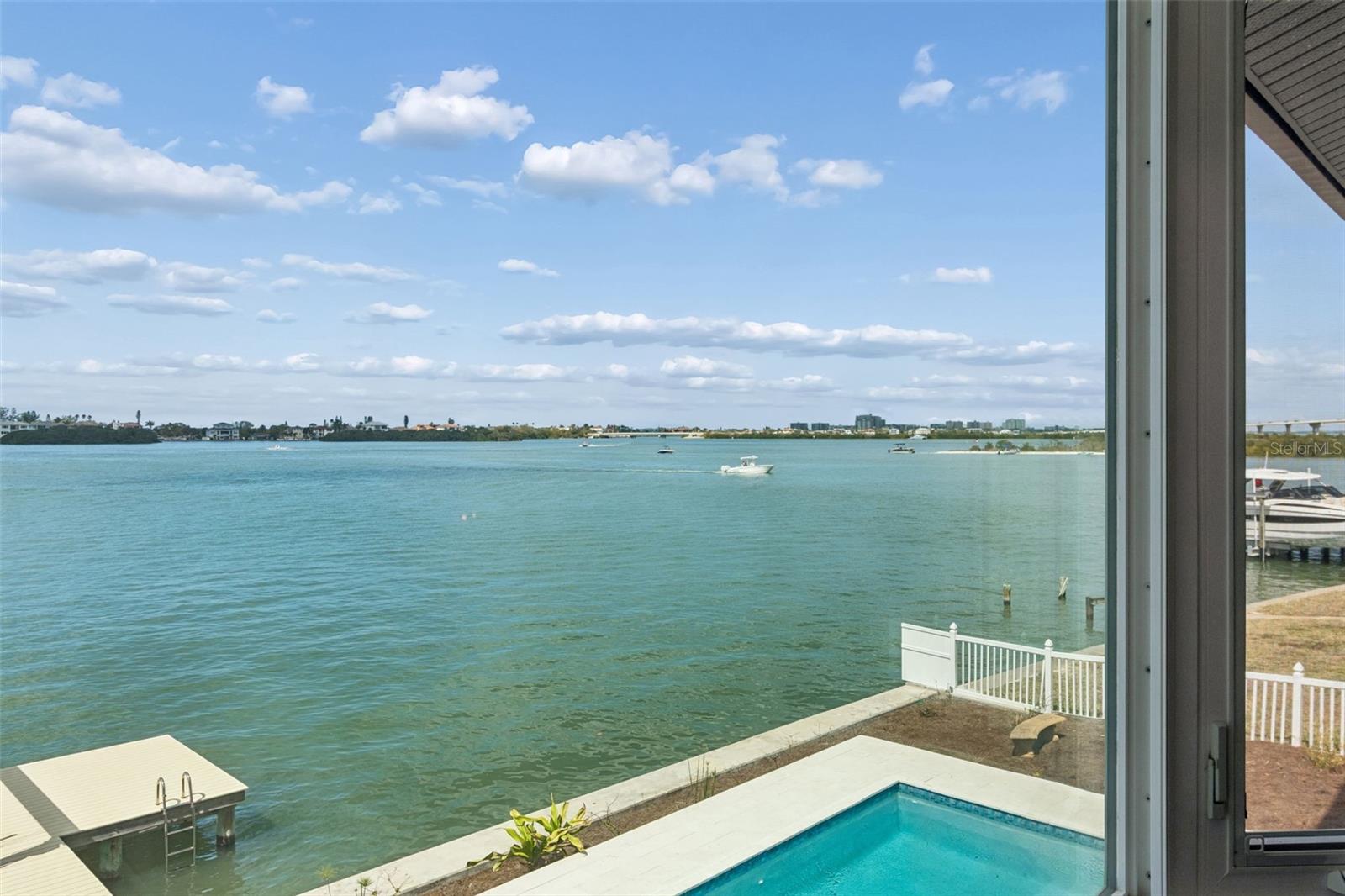 Listing photo id 39 for 478 Harbor Drive N