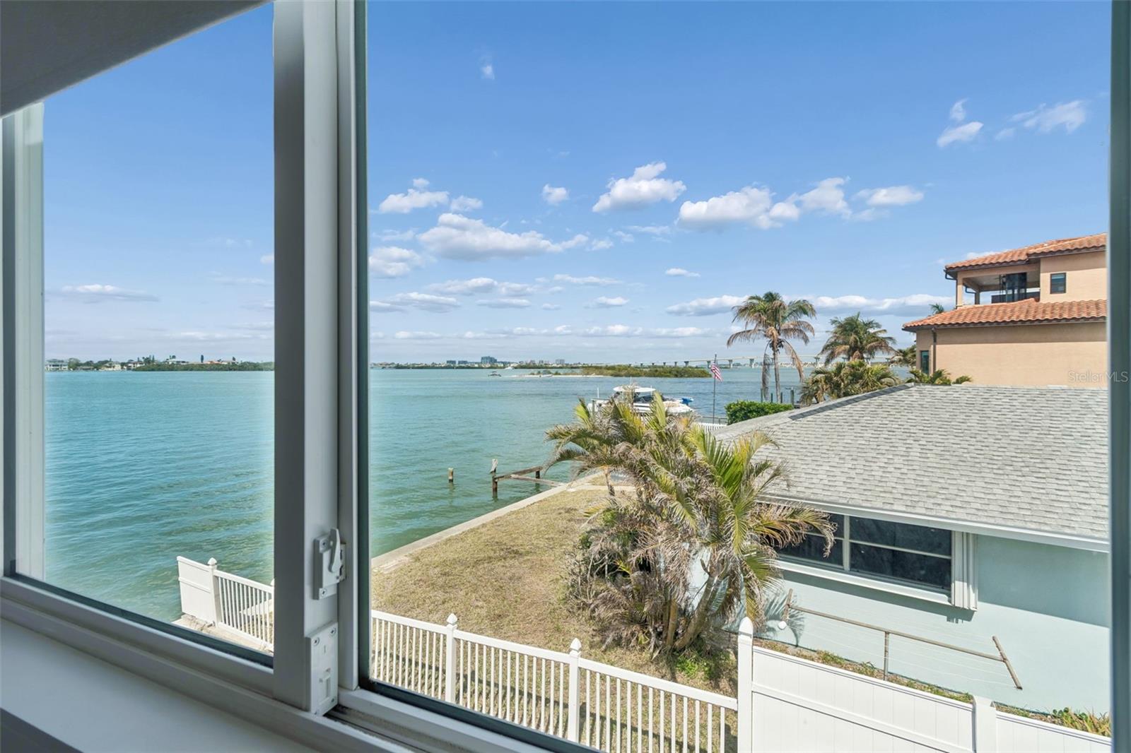 Listing photo id 41 for 478 Harbor Drive N