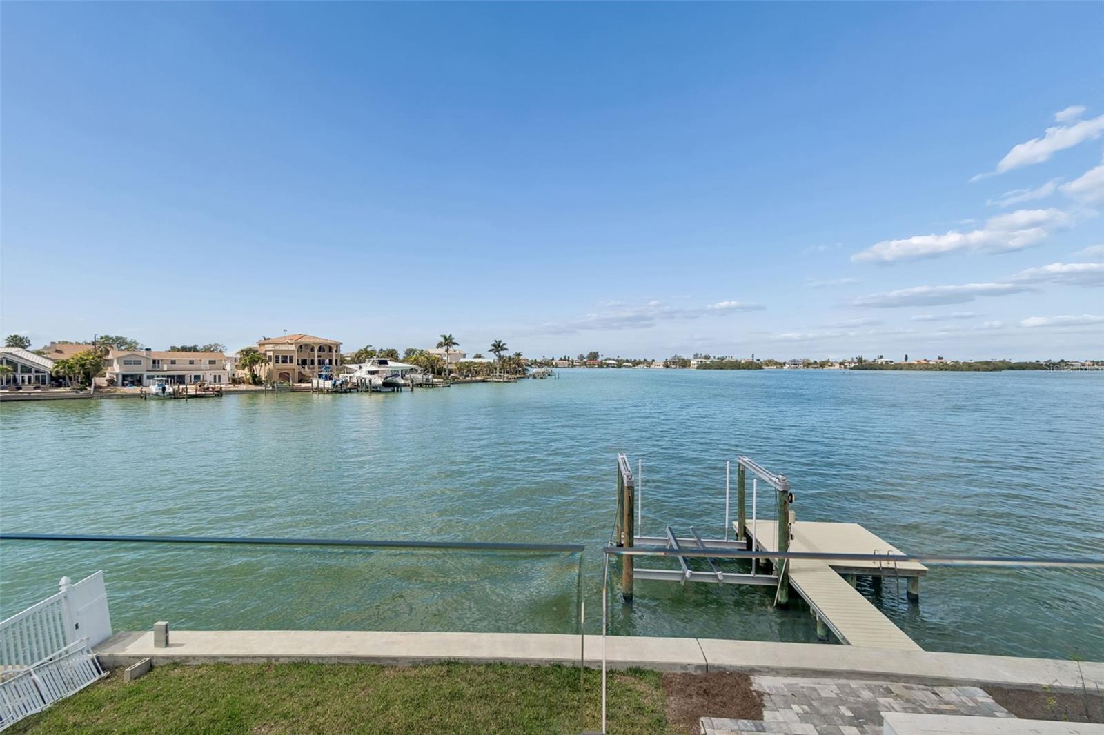 Listing photo id 45 for 478 Harbor Drive N