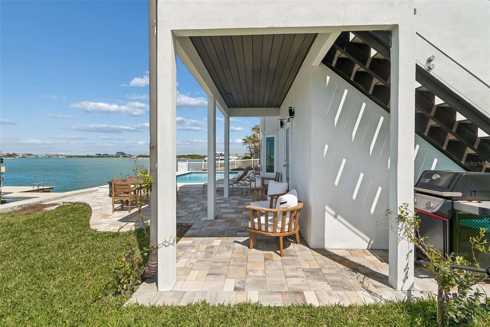 Listing photo id 50 for 478 Harbor Drive N