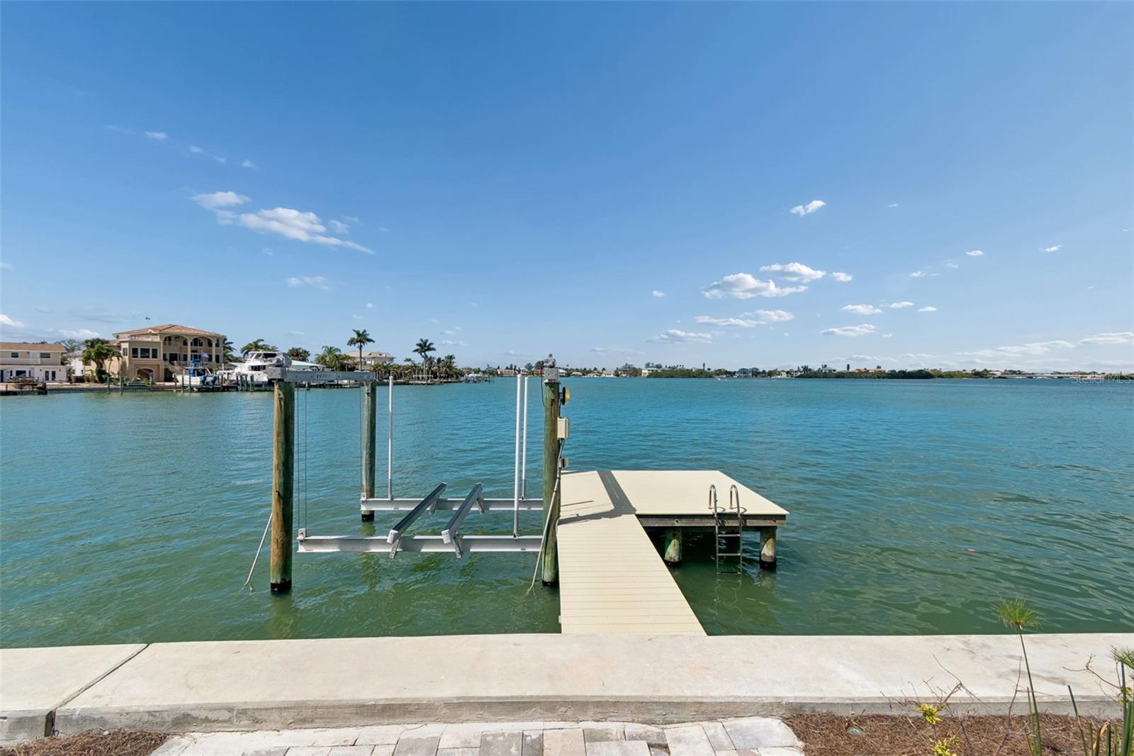 Listing photo id 58 for 478 Harbor Drive N